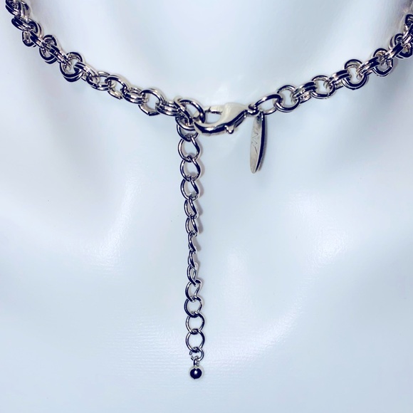 Unique and Beautiful Vintage Necklace - Picture 7 of 7